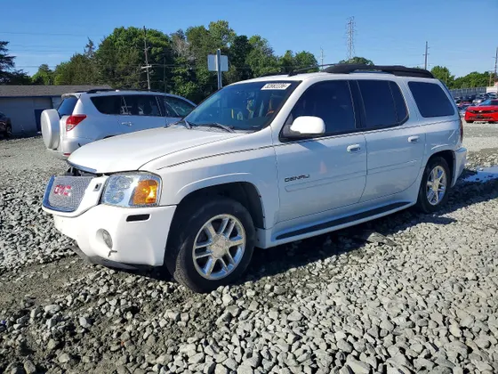 2006 GMC Envoy XL Denali