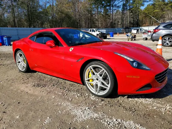 2017 Ferrari California T