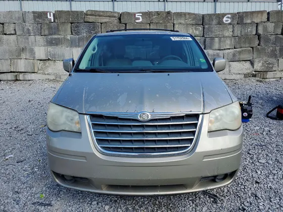 2009 Chrysler Town & Country Touring