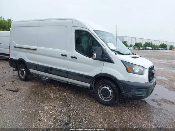 2022 Ford Transit Cargo Van