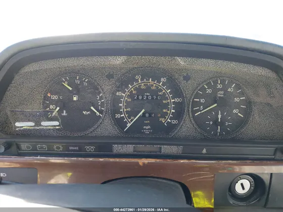 1984 Mercedes-Benz 300 Series 300SD