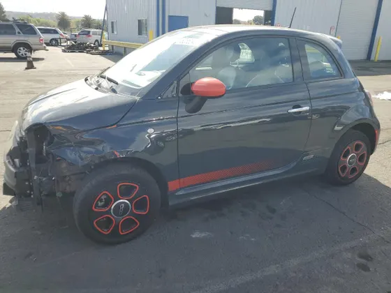 2018 FIAT 500e ELECTRIC