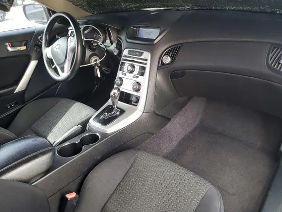 2010 Hyundai Genesis Coupe Premium