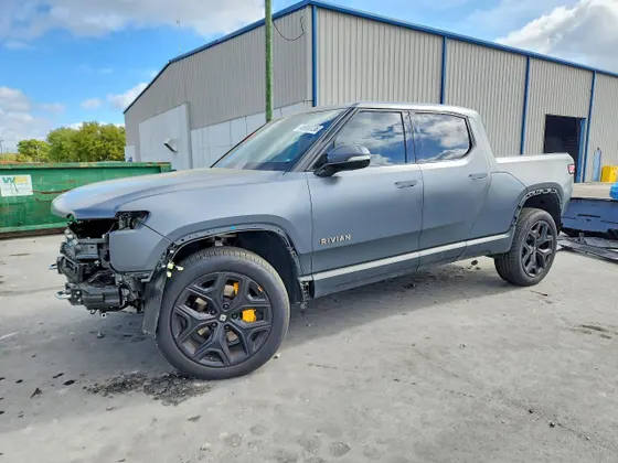 2023 Rivian R1T Adventure