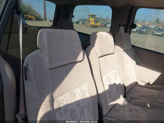 2001 Pontiac Montana M16 W/1SF PKG.