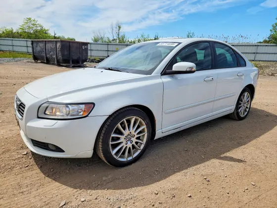 2010 Volvo S40