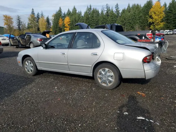 1997 Nissan Altima XE