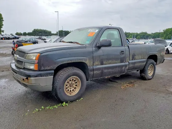 2004 Chevrolet Silverado 1500 LS