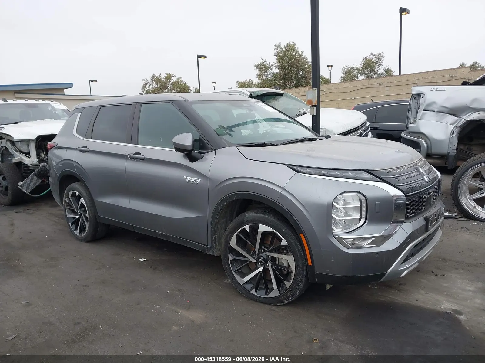 2023 Mitsubishi Outlander PHEV SE