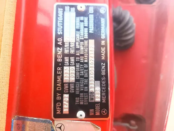1983 Mercedes-Benz 300 Series 300D-T
