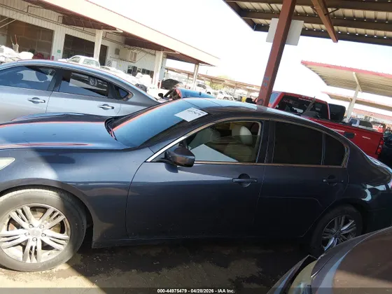 2011 INFINITI G37 Sedan Journey