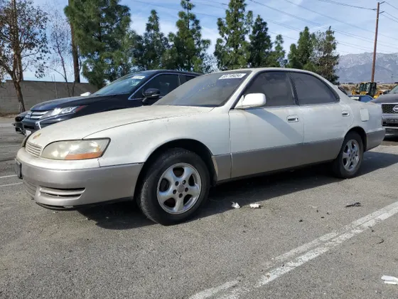 1993 Lexus ES 300 300