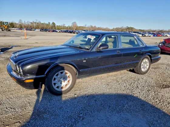 2000 Jaguar XJ XJ8