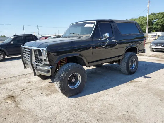 1986 Ford Bronco 4WD Custom