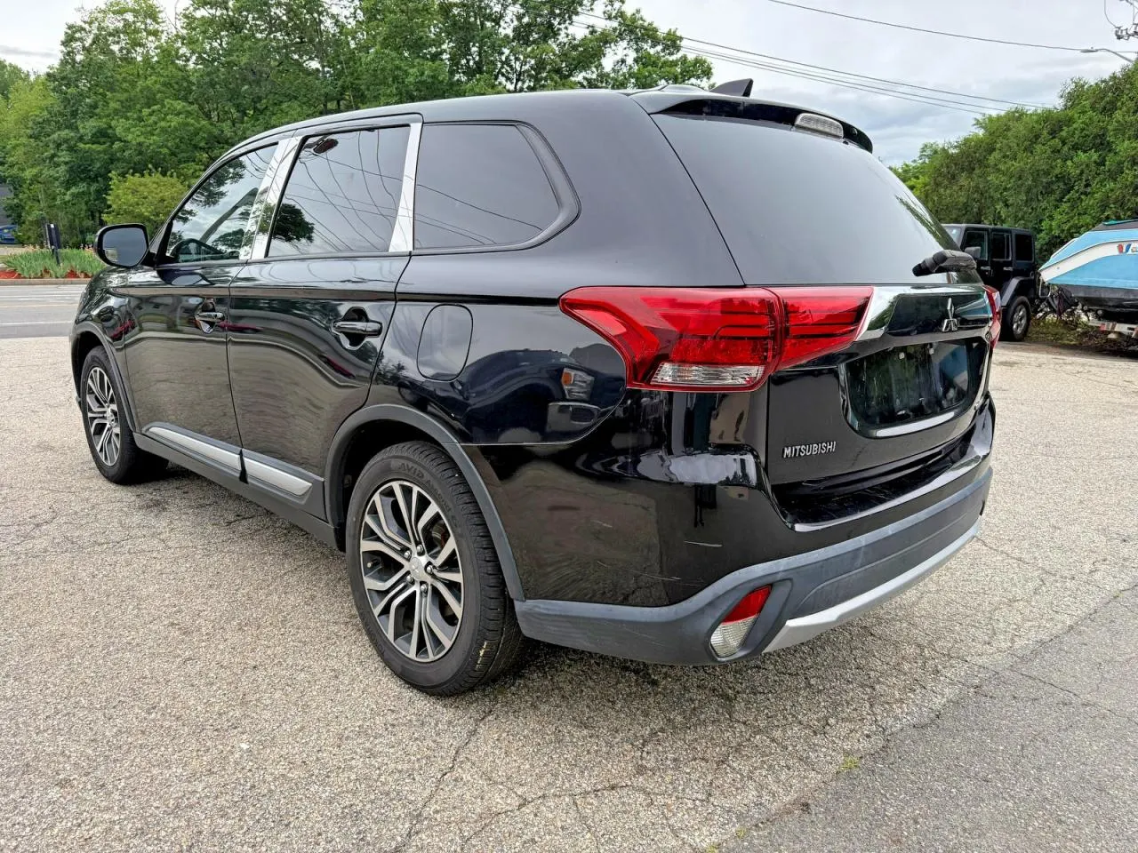 2018 Mitsubishi Outlander ES