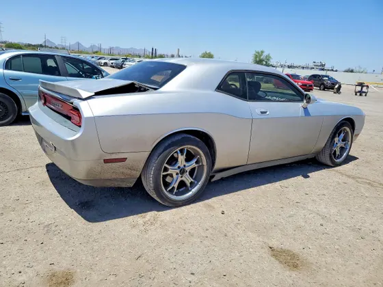 2009 Dodge Challenger SE
