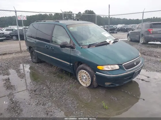 1996 Chrysler Town & Country LXi