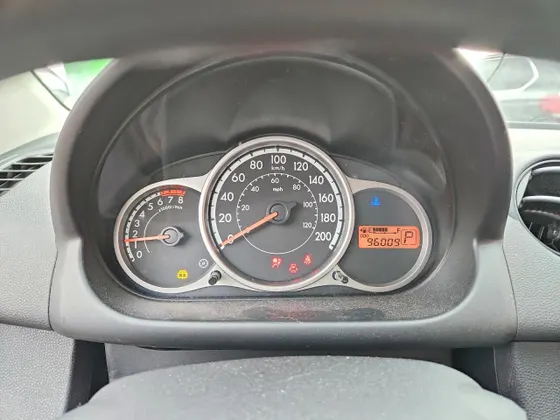2011 Mazda Mazda2 Touring