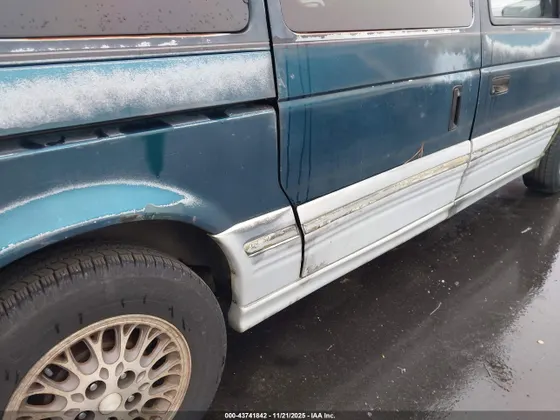1994 Plymouth GRAND VOYAGER LE