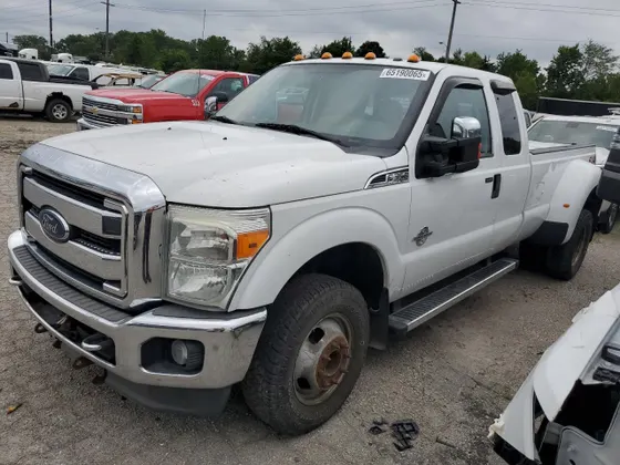 2013 Ford Super Duty F-350 DRW XL