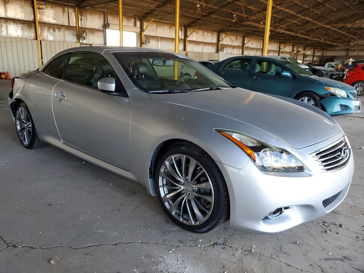 2014 INFINITI Q60 Convertible