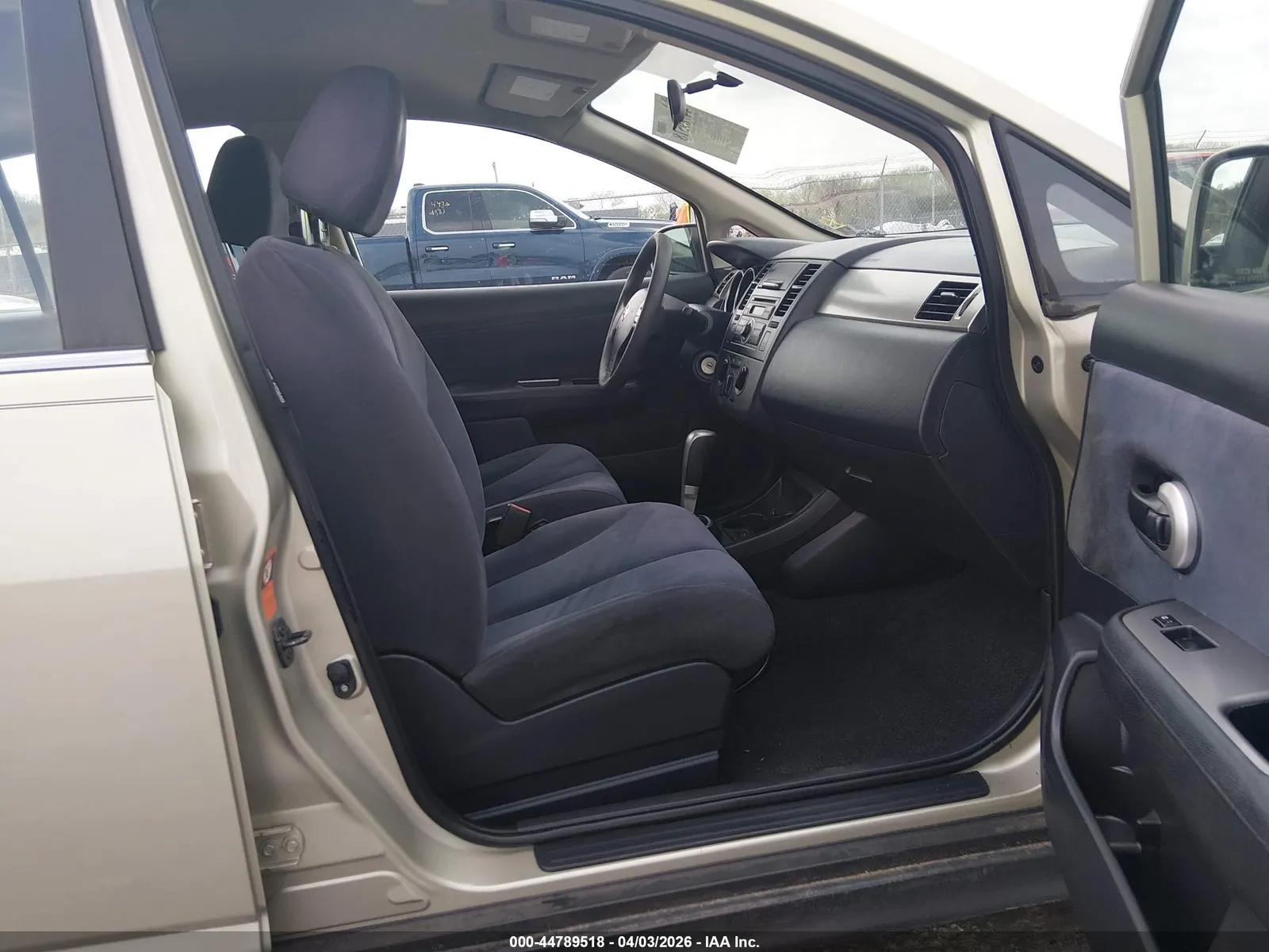 2008 Nissan Versa 1.8 S