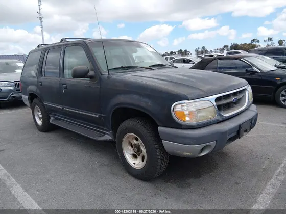 1999 Ford Explorer XLT