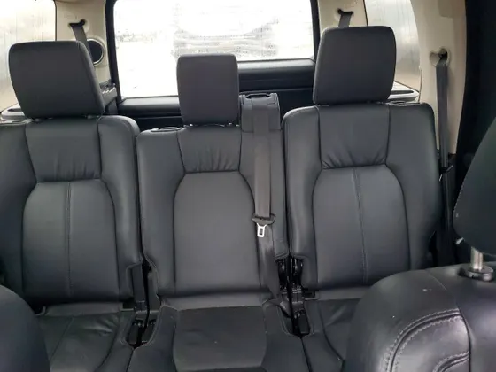 2015 Land Rover LR4 LUX