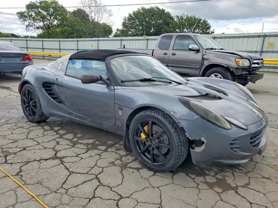 2005 Lotus Elise