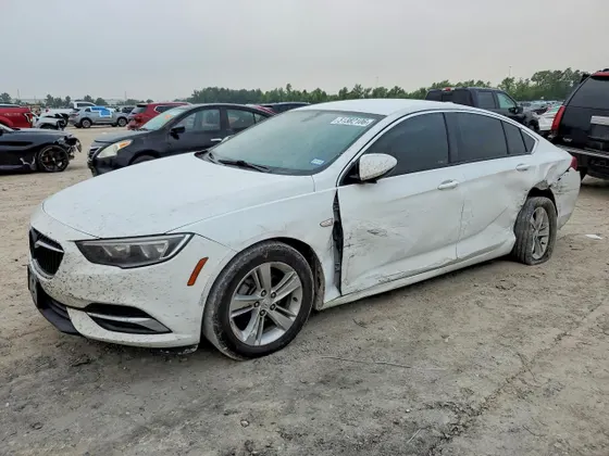 2018 Buick Regal Sportback Preferred