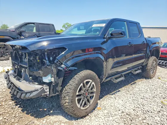 2026 Toyota Tacoma 4WD TRD Off Road