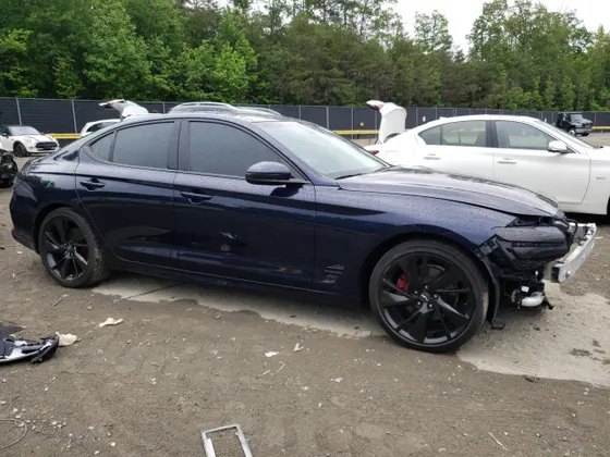 2023 Genesis G70 2.0T