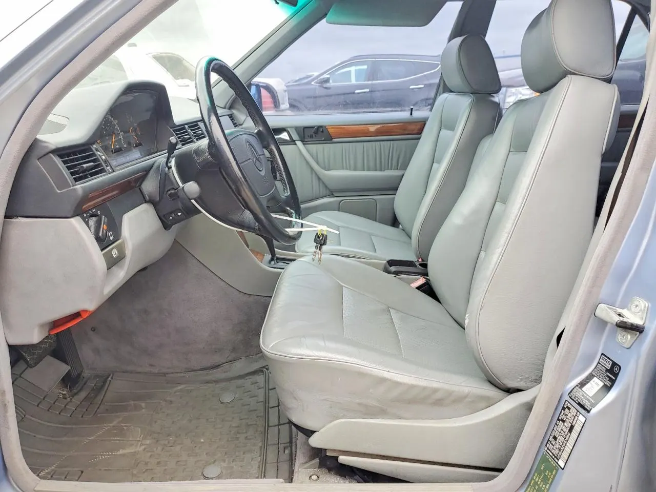 1992 Mercedes-Benz 300 Series 300E