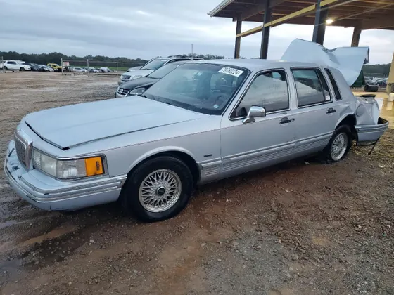 1993 Lincoln Town Car Executive