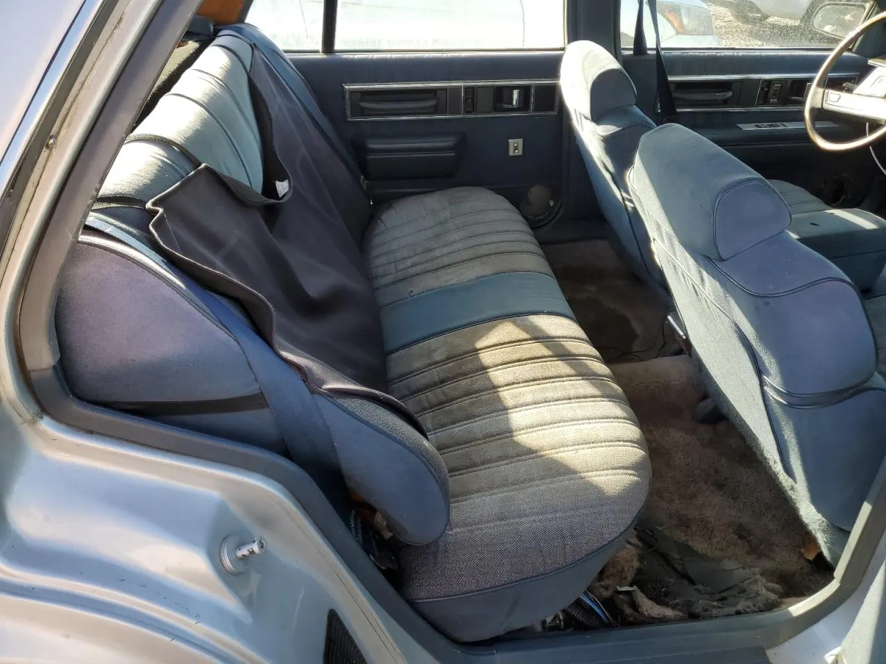 1991 Oldsmobile Delta 88 ROYALE