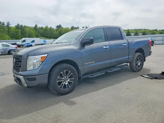 2021 Nissan Titan SV