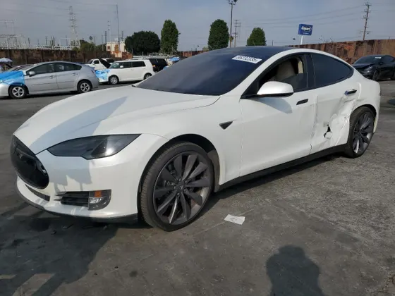 2012 Tesla Model S Performance