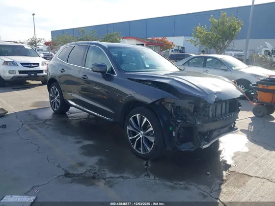 2022 Volvo XC60 Recharge Plug-In Hybrid Inscription Expression