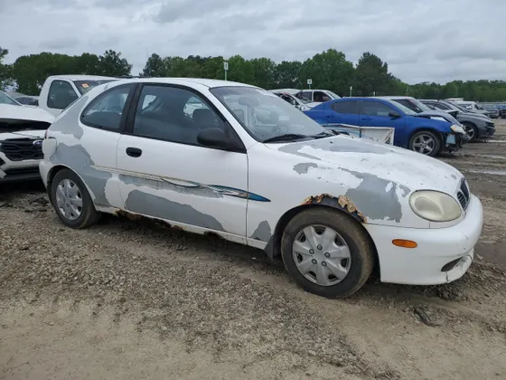 2000 Daewoo LANOS S