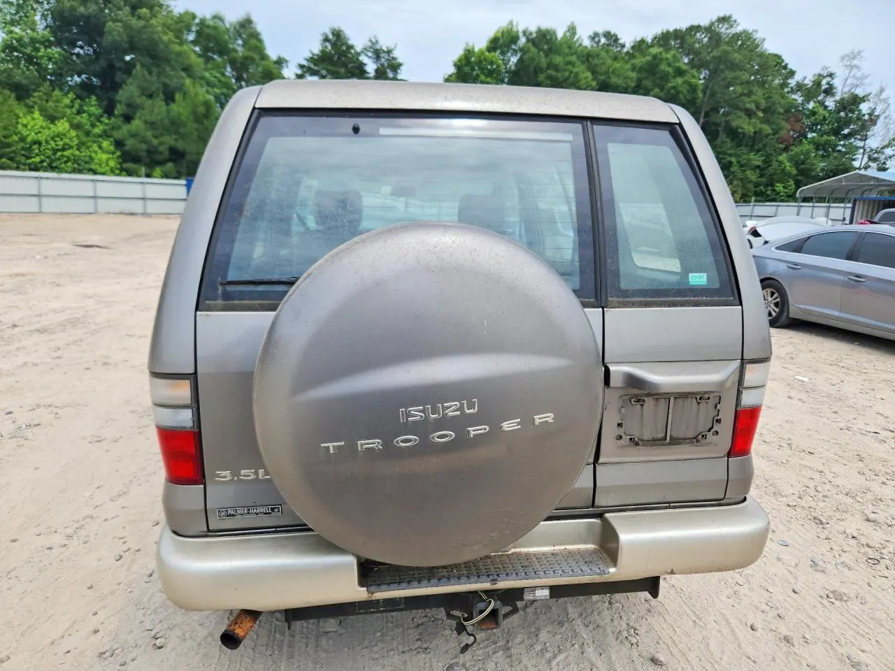 2000 Isuzu Trooper S