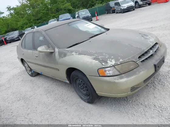 1999 Nissan Altima XE
