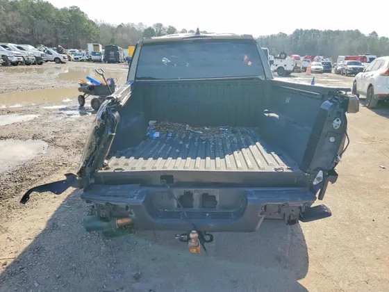 2025 Toyota Tacoma 4WD SR5