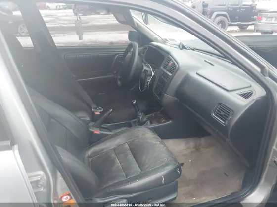 2000 INFINITI G20 Luxury