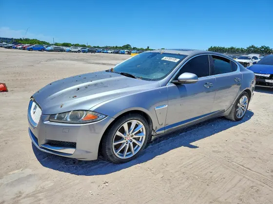 2014 Jaguar XF I4 T