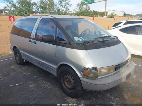 1991 Toyota Previa LE
