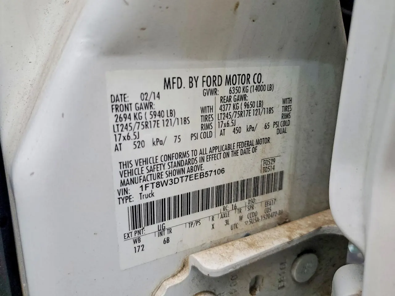 2014 Ford Super Duty F-350 DRW Platinum