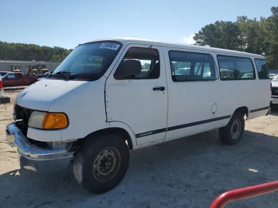 2002 Dodge Ram Wagon