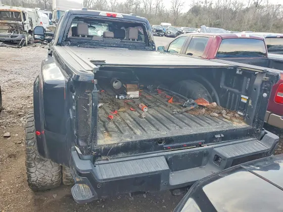 2025 Ford Super Duty F-450 DRW LARIAT