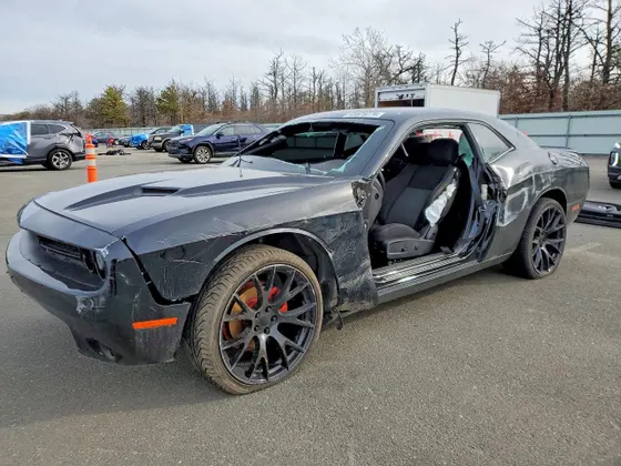 2022 Dodge Challenger SXT