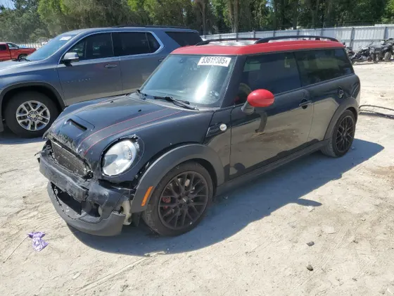 2011 MINI Clubman JCW